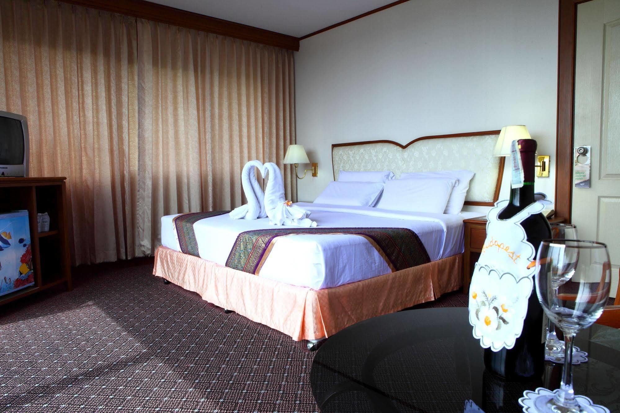 Wattana Park Hotel Trang Eksteriør bilde